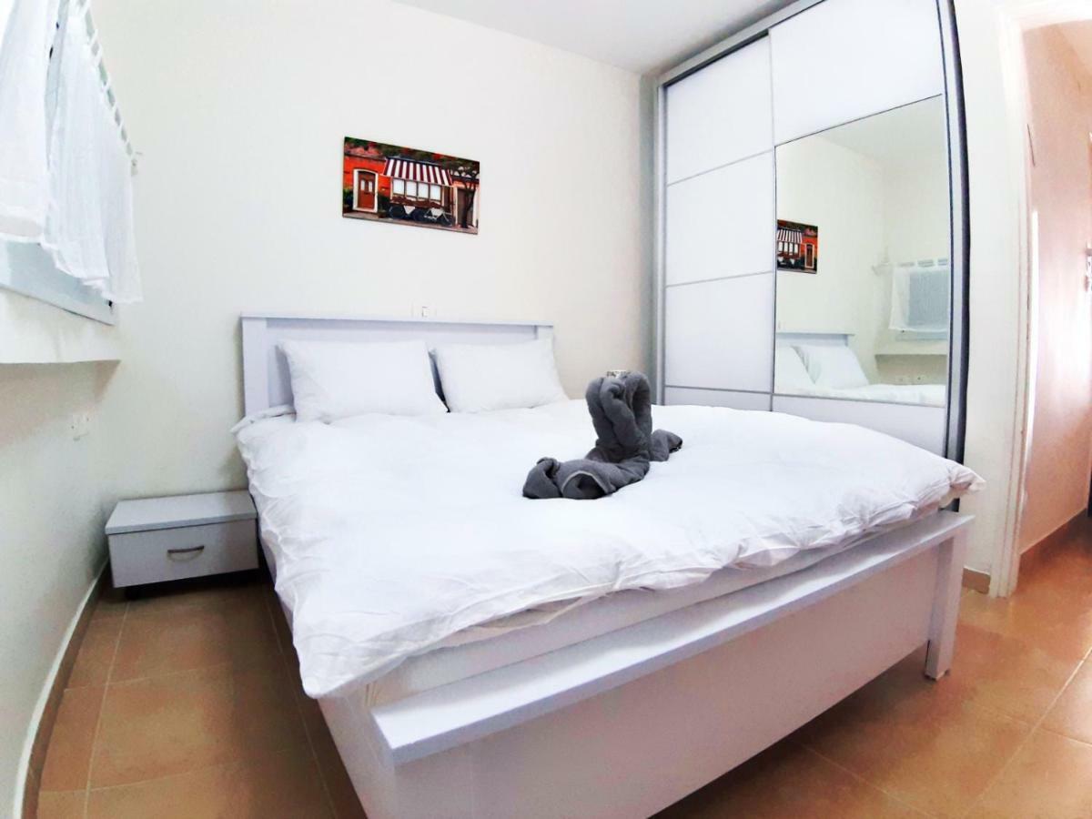 Modern Apartment With Lake View Tiberias Exteriör bild