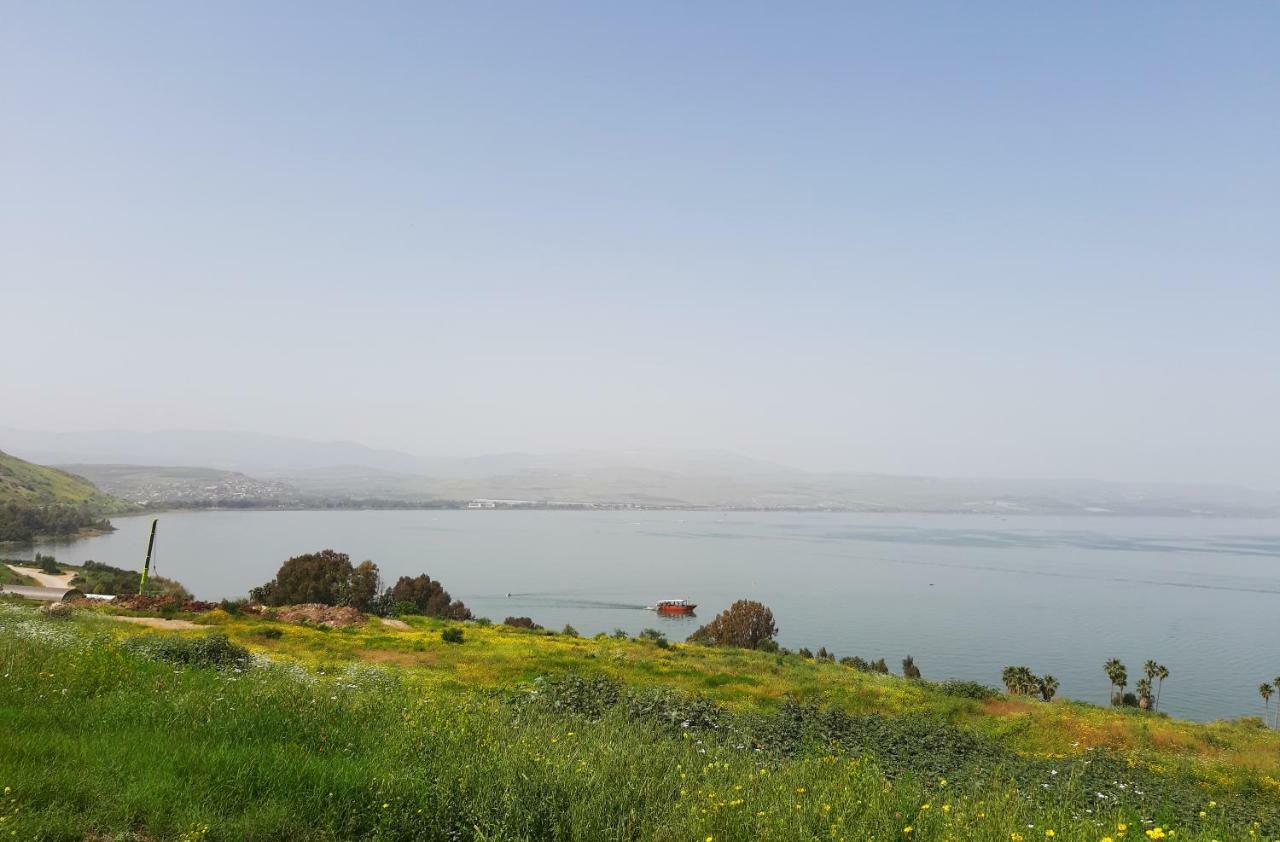 Modern Apartment With Lake View Tiberias Exteriör bild