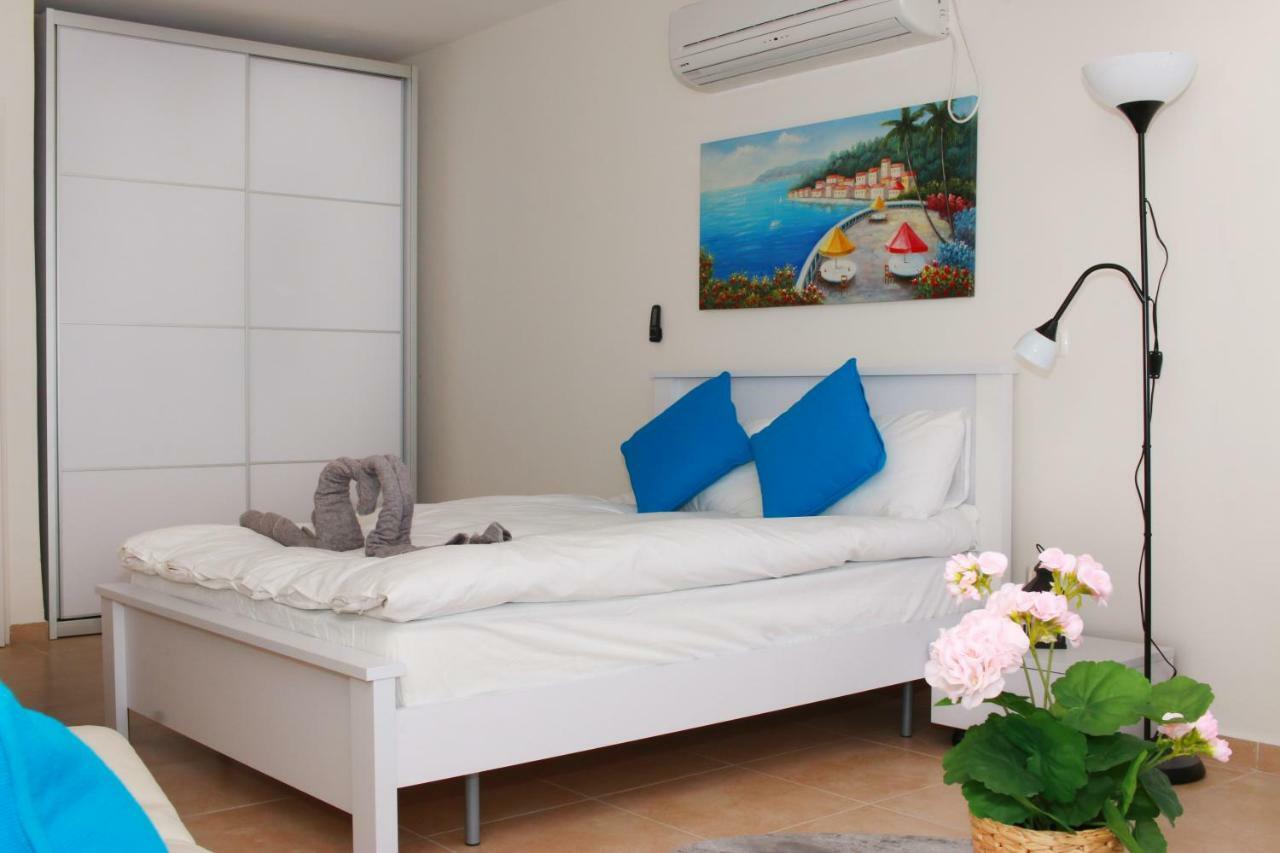 Modern Apartment With Lake View Tiberias Exteriör bild